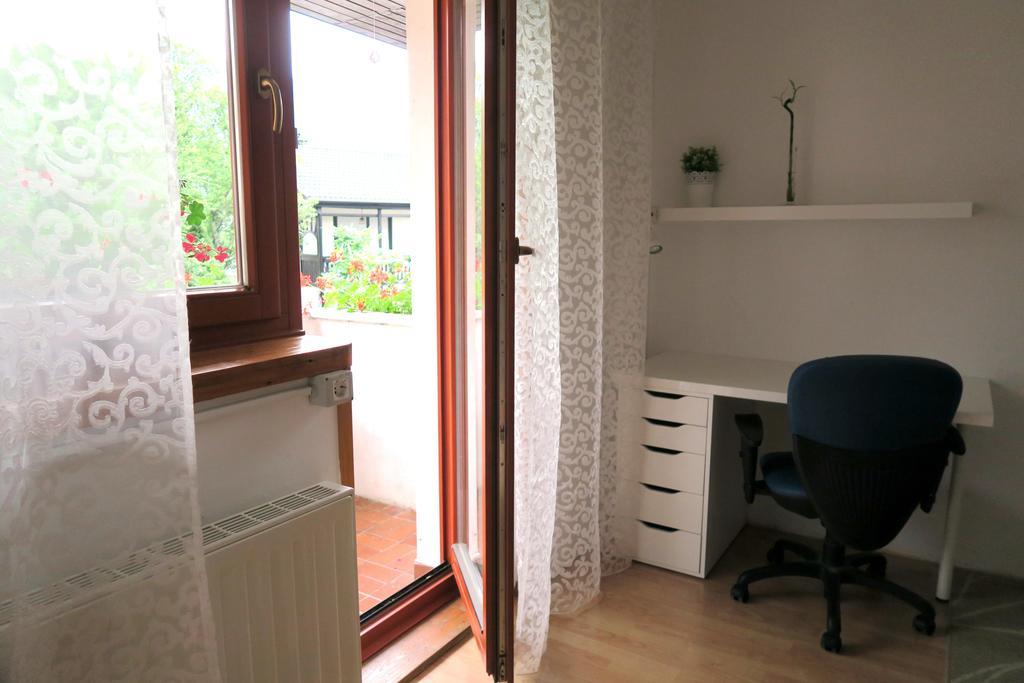 Budget Homestay Кобарид Екстериор снимка