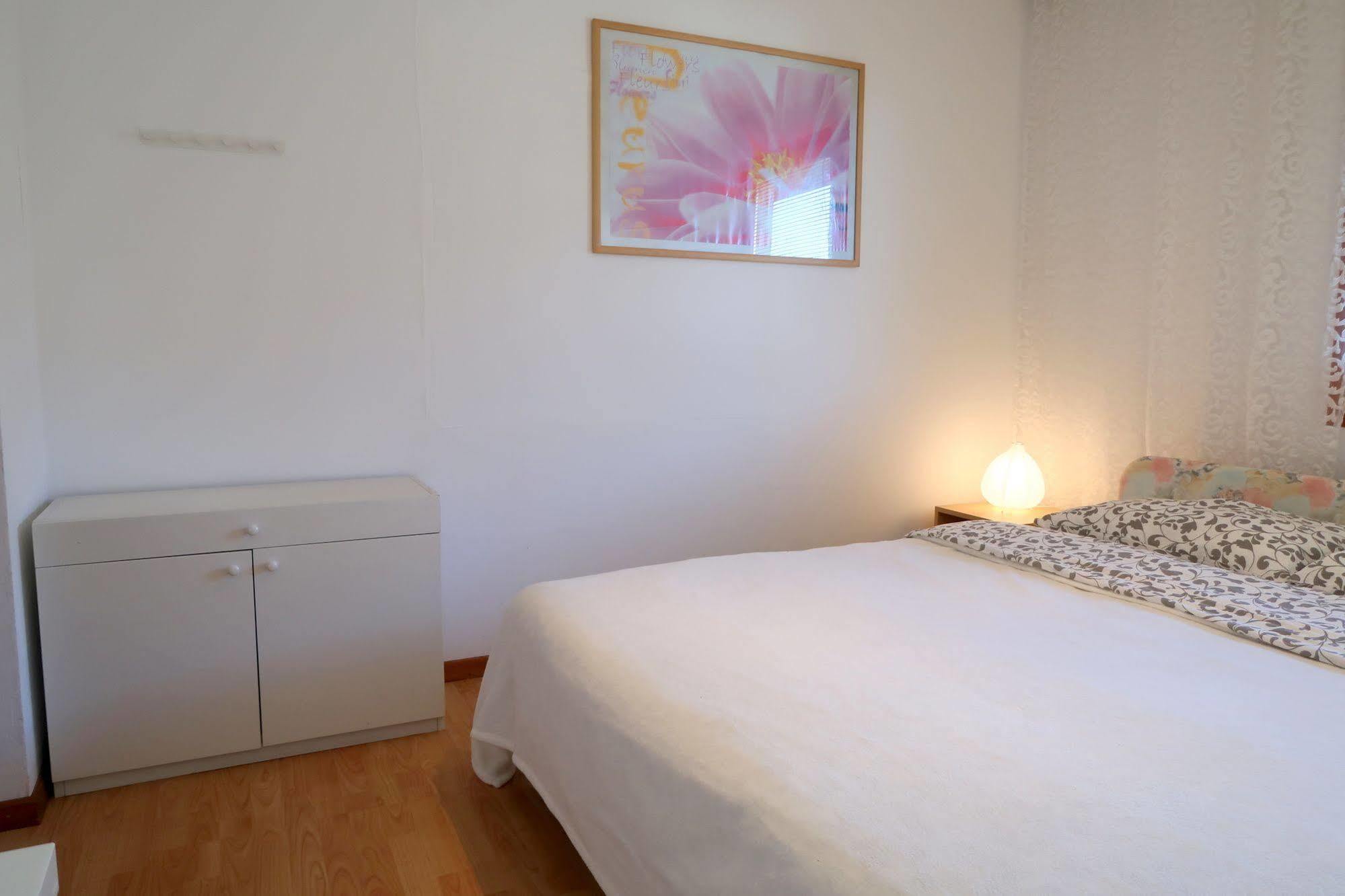 Budget Homestay Кобарид Екстериор снимка