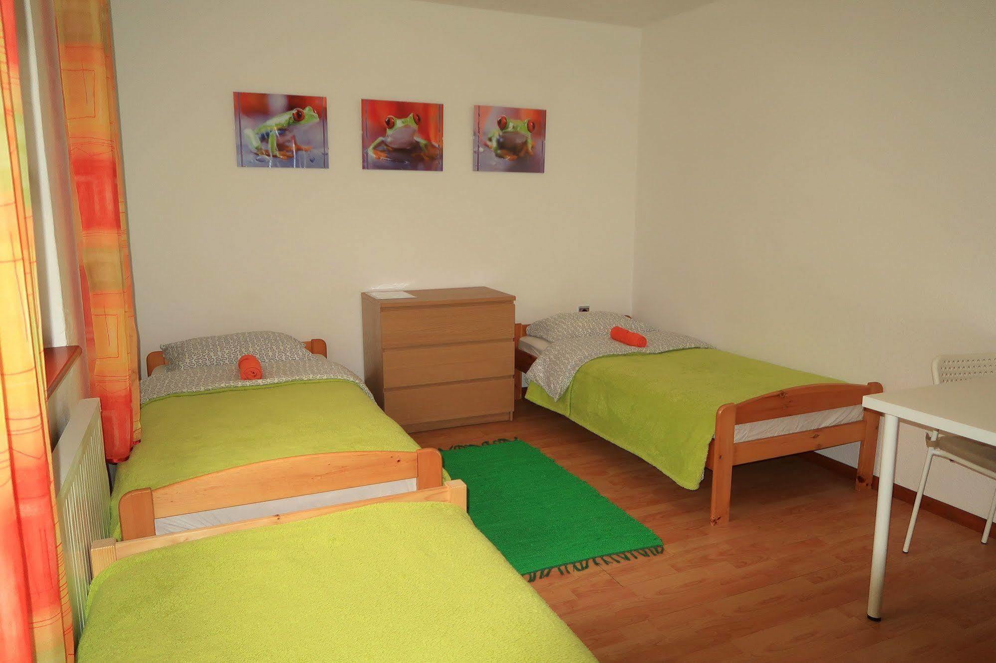Budget Homestay Кобарид Екстериор снимка